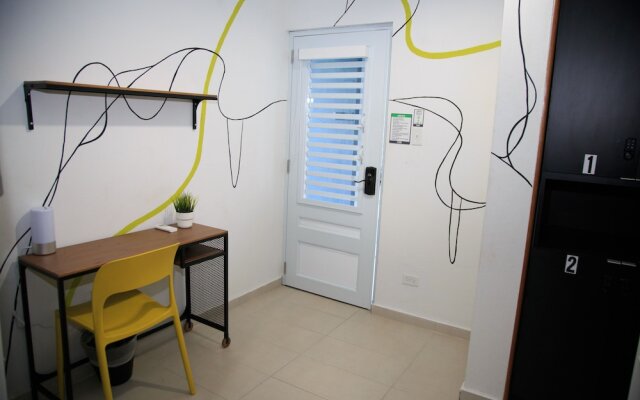 Nomada Beach Hostel - Adult Only