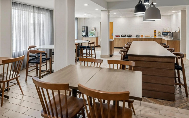 Fairfield Inn & Suites Columbus East