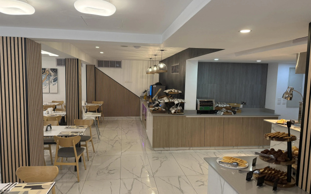 Best Western Plus Larco