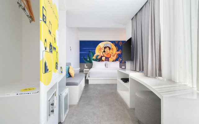 YELLO Hotel Kuta Beachwalk Bali