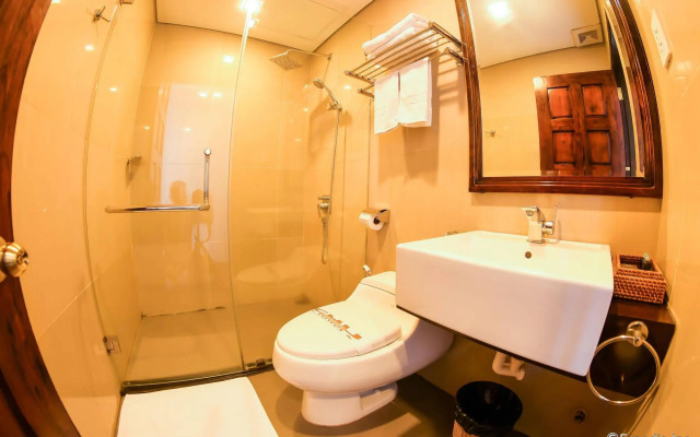 Chu Hotel