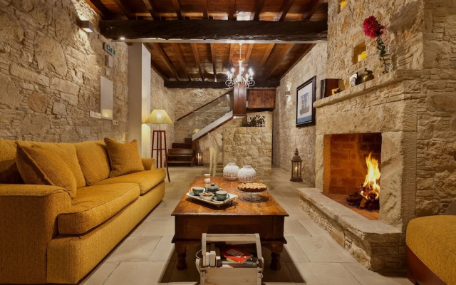Oinoessa Traditional Boutique Houses