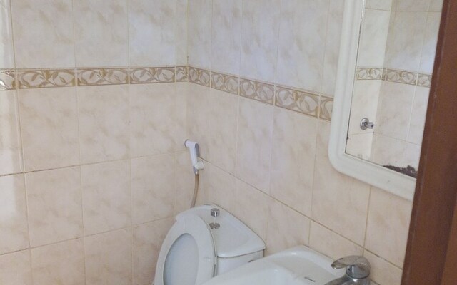 Oyo 524 Zahrat Alwaziriya Furnished Apt