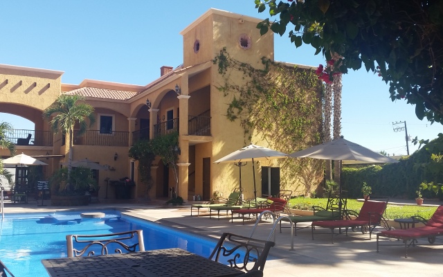 Hacienda Suites Loreto