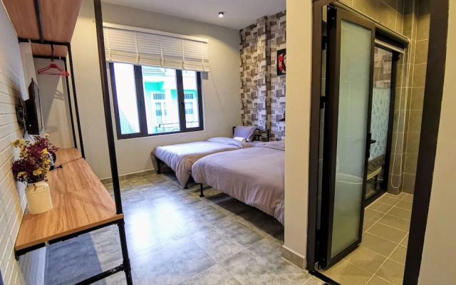 Dalat Che House
