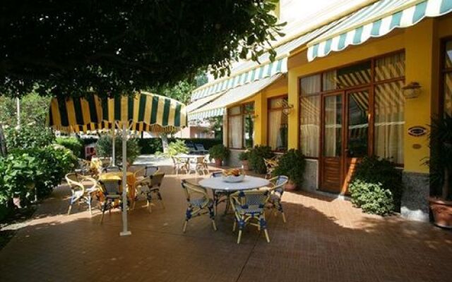 Hotel Riviera
