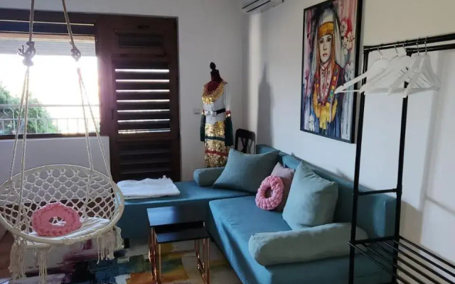 Panteli Apart House