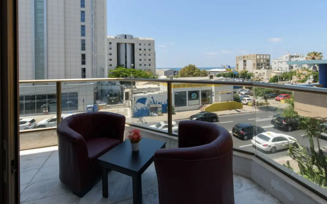Beach View Apartments And Studio