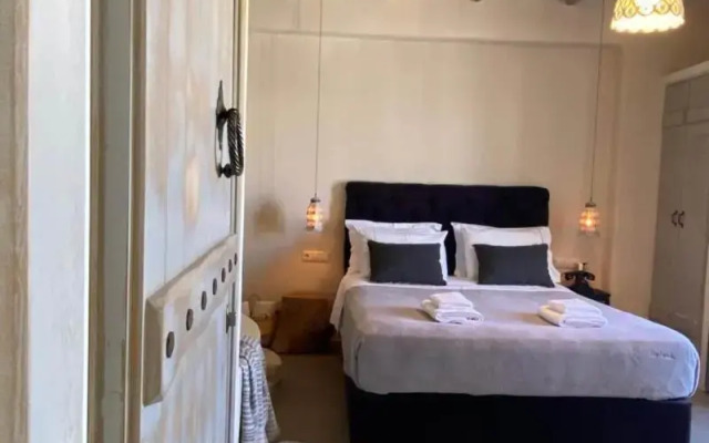 Ampelos Suites