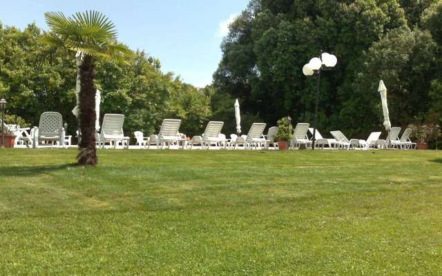 Hotel Monti