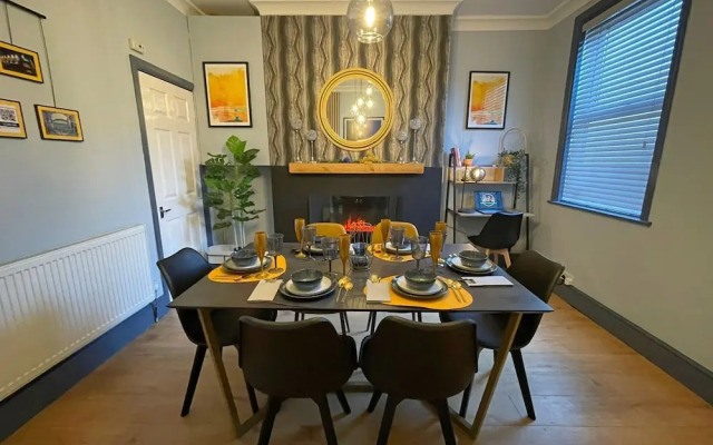 Spacious 3-Bedroom House with Parking