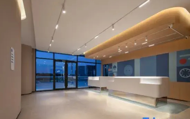 Home Inn (Dezhou High - speed Railway East Station Branch)