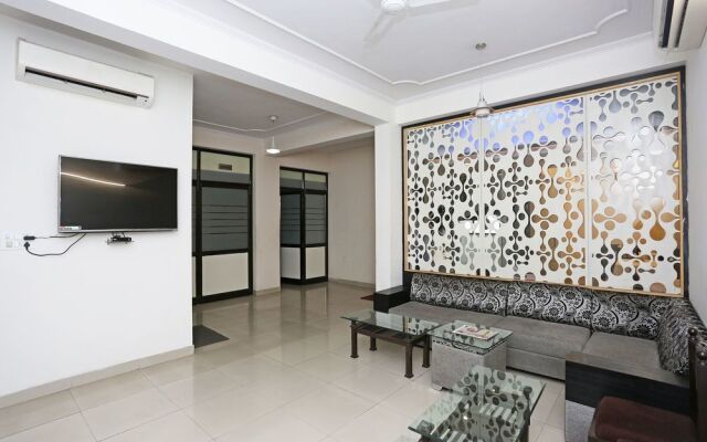 OYO 9594 Hotel Shree Residency