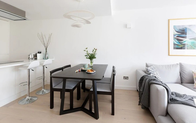 Craven Hill by Lime Street