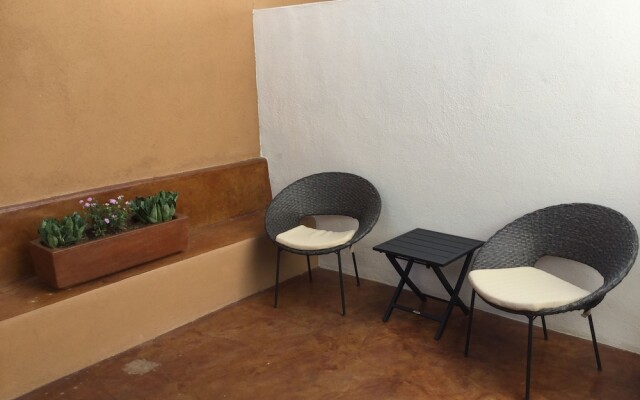 The Vibe Bed & Breakfast - Adults Only