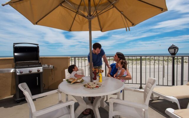 Reges Oceanfront Resort