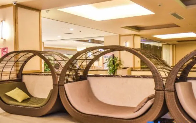 Tangland Hotel