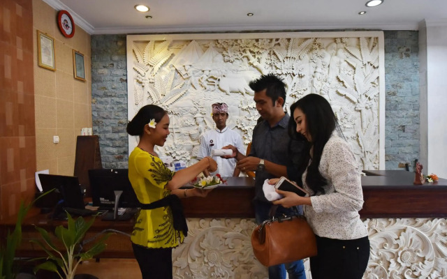 Puri Saron Hotel Baruna Beach Cottages