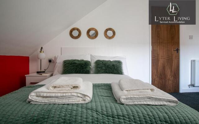 Leicester's Lyter living Serviced apartments Opposite Leicester Railway Station