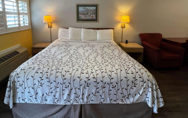 Van Ness Inn