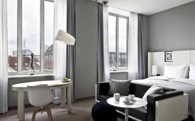 Sofitel Am Alten Wall Hamburg Hotel