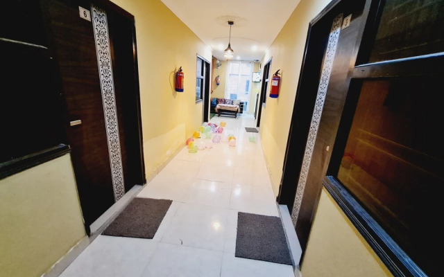 RCS Residency And Guest House