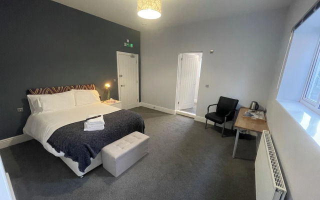Arlan House Hotel