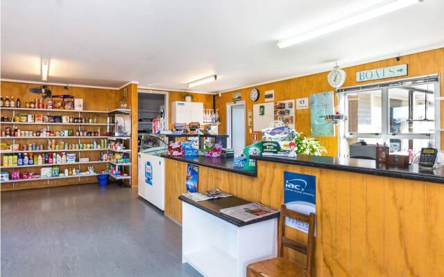 Motutere Bay Top 10 Holiday Park