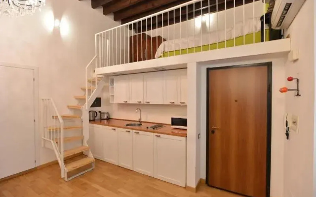 IzzHome City Center Cozy