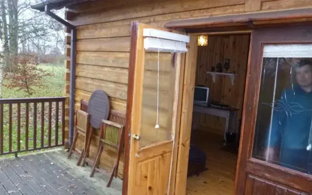 Belan Lodge - Courtyard Accommodation,"The John Hariffs"