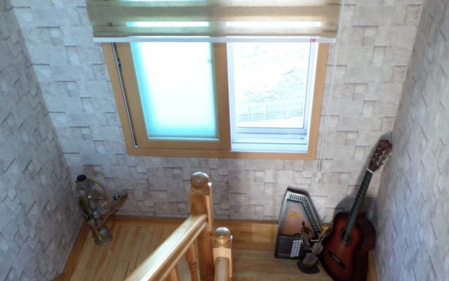 Gyeongju Chueoksogui Pension