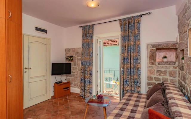 Apartment Bigovo Veljic-traste