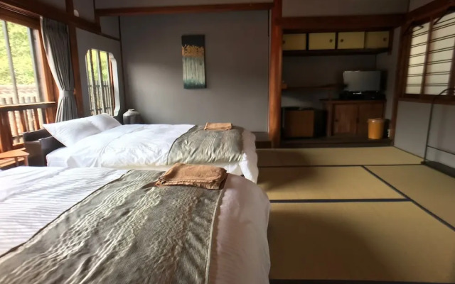 Guest House LAMP Iki - Hostel