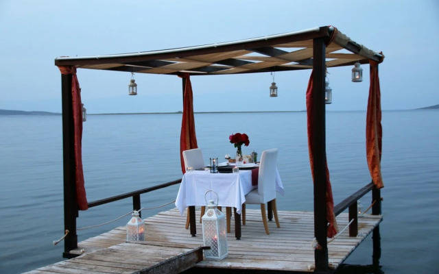 Cundavilla Hotel & Suites