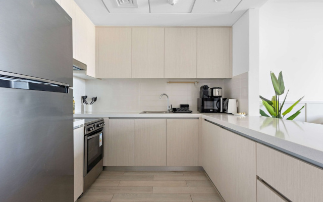 Silkhaus Unique Deal Modern 2bdr Canal View