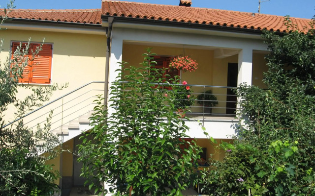 Apartments Tomišić