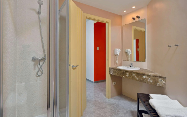 Sol Lunamar Palmanova Apartamentos – Adults Only