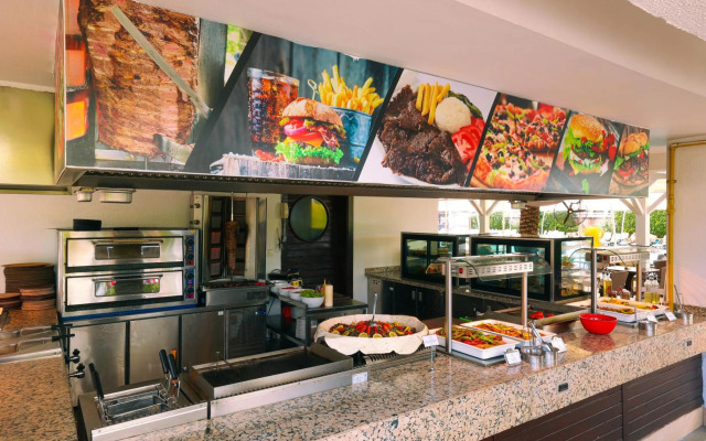 Crystal De Luxe Resort & Spa – All Inclusive