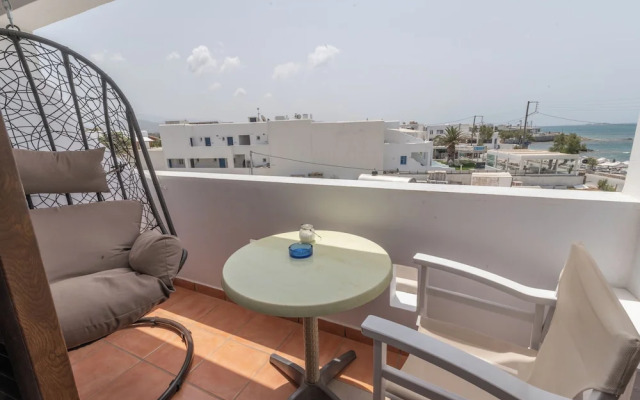 Nikos Apartments & Studios