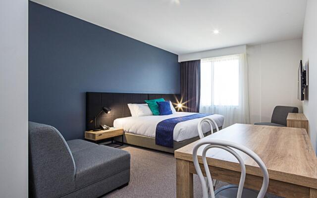 Mantra MacArthur Canberra