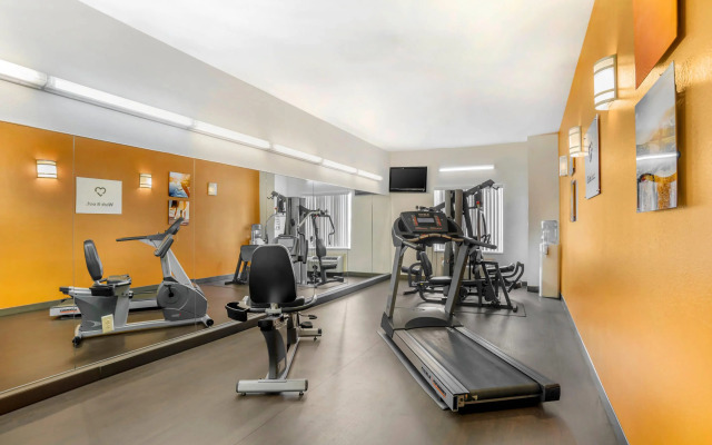 Comfort Suites Montgomery East Monticello Dr.