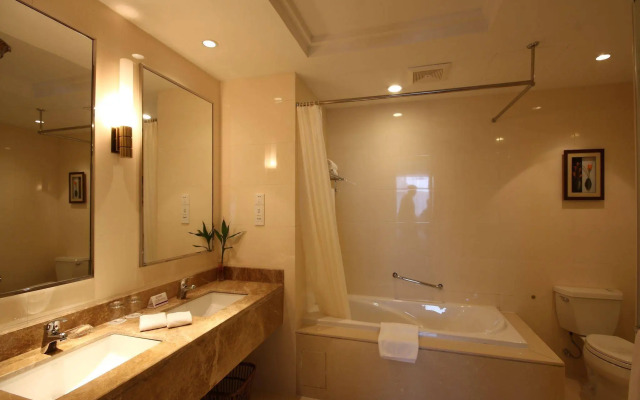 Suzhou Canal Garden Hotel