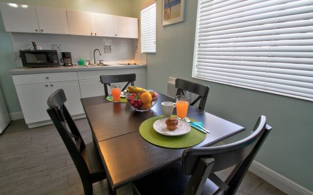 Hollywood Beachside Boutique Suites