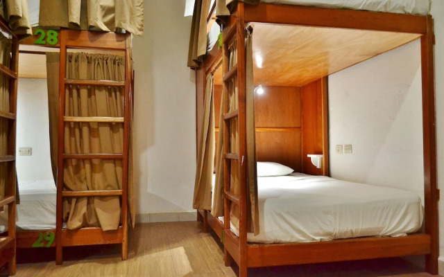 Hotel Petén Express - Hostel