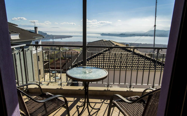 Hotel Amfithea