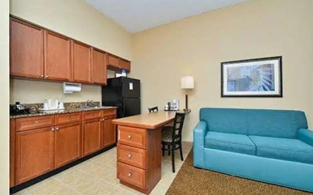 MainStay Suites
