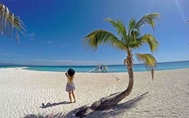 Thresher Cove Dive Resort