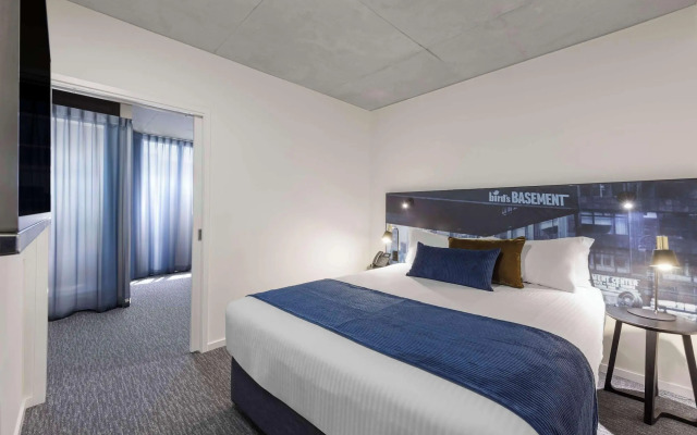 Oaks Melbourne St Kilda Road Hotel