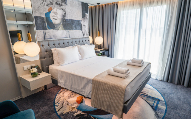 Gate Twenty Two Boutique Hotel