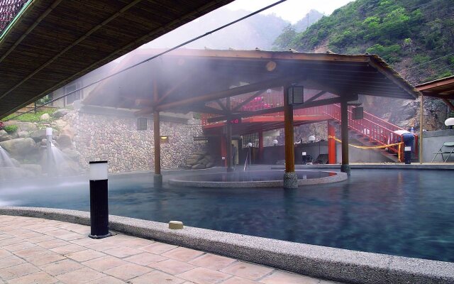 Ku Kuan Hotspring Hotel